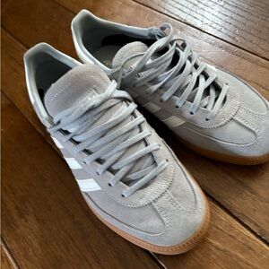 Adidas Men's Light Gray Sneakers with White Stripes